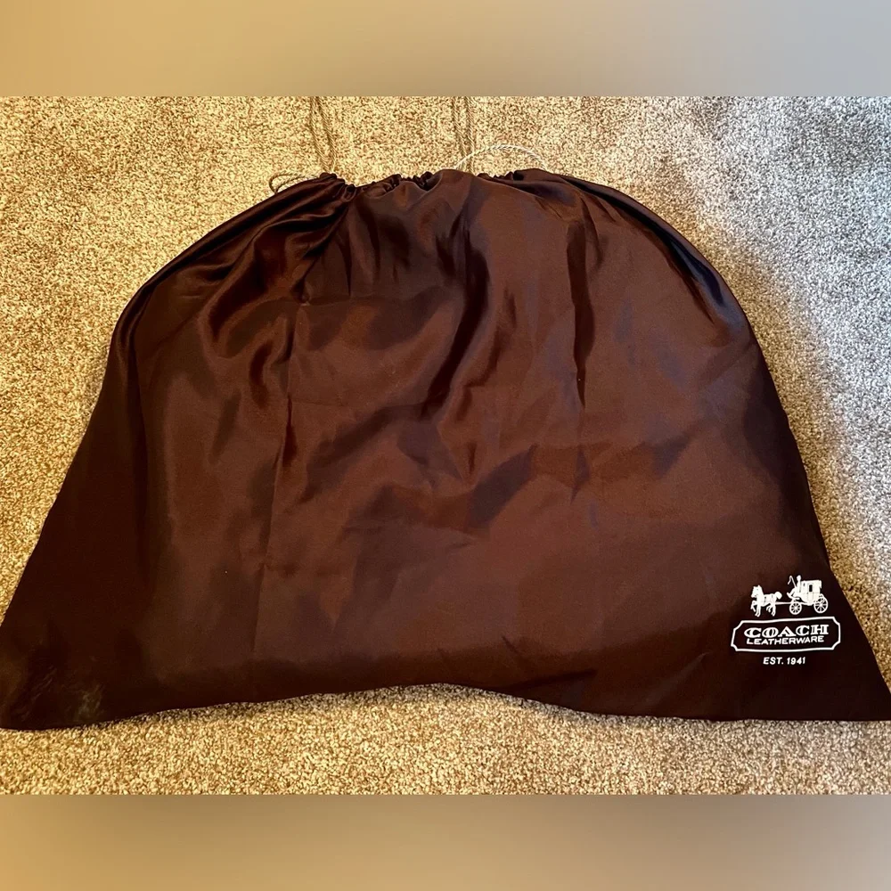 Coach Ashley Scarf Print - Picture 6 of 6